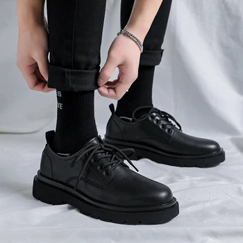 2023 Демисезонный Британский Уличный Стиль Подростковая Мужская Кожаная обувь Классические Черные Мужские туфли на высоком Каблуке Деловые Повседневные