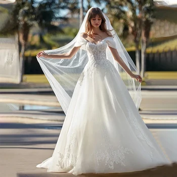 Великолепные Элегантные свадебные платья С изысканными кружевными аппликациями, красивое платье невесты с открытыми плечами, сексуальное, без спинки, пушистое, в стиле принцессы