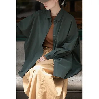 Женские рубашки с открытым передом в осеннем стиле землисто-серого зеленого цвета из длинного штапельного хлопка с двухслойным тканым отворотом C3391