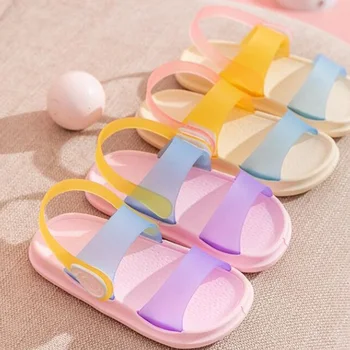 Летние новые детские сандалии, цветные тапочки для девочек с героями мультфильмов, домашние тапочки для ванной комнаты, нескользящие
